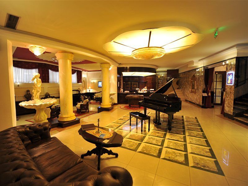 Queen'S Astoria Design Hotel Βελιγράδι Εξωτερικό φωτογραφία