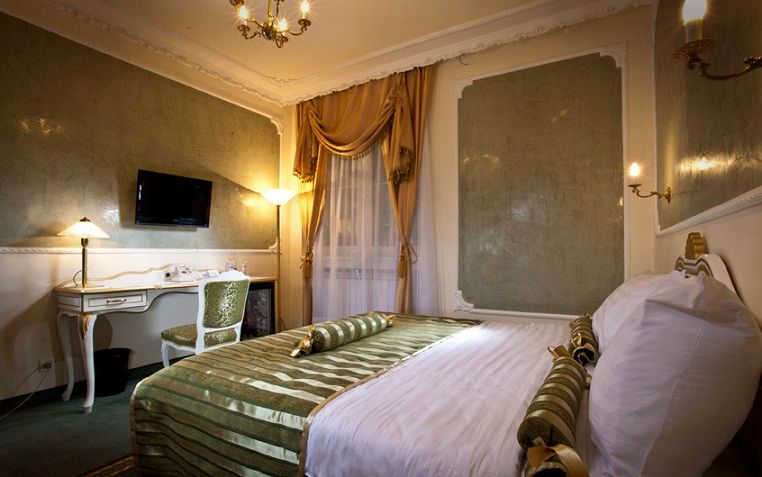 Queen'S Astoria Design Hotel Βελιγράδι Εξωτερικό φωτογραφία